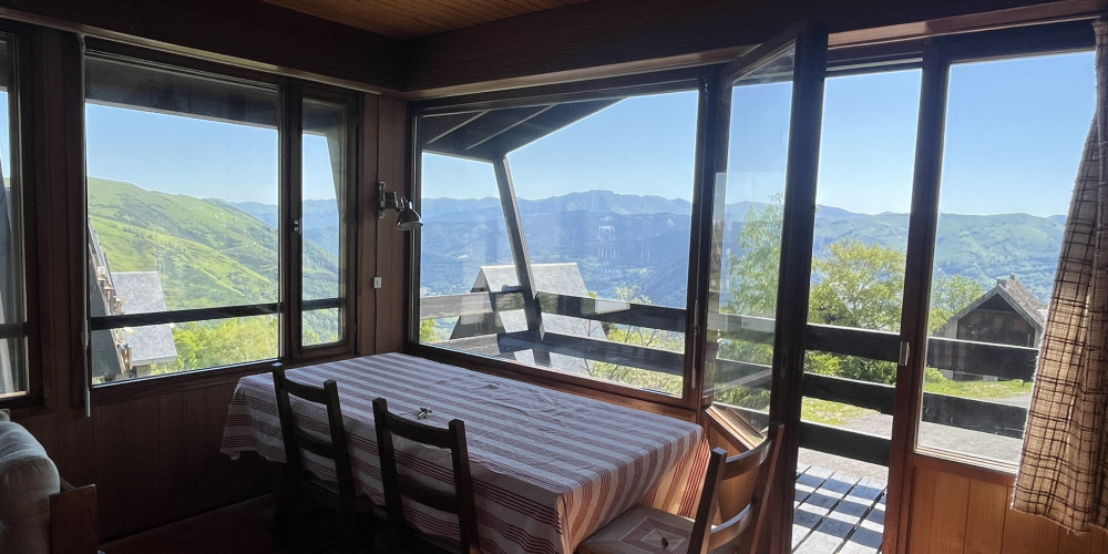 maison à ST LARY SOULAN (65170)